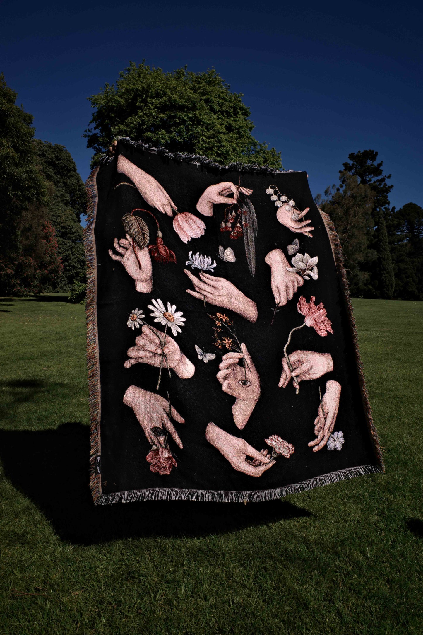 12 Ways of Holding a Flower Blanket(Back in stock!)