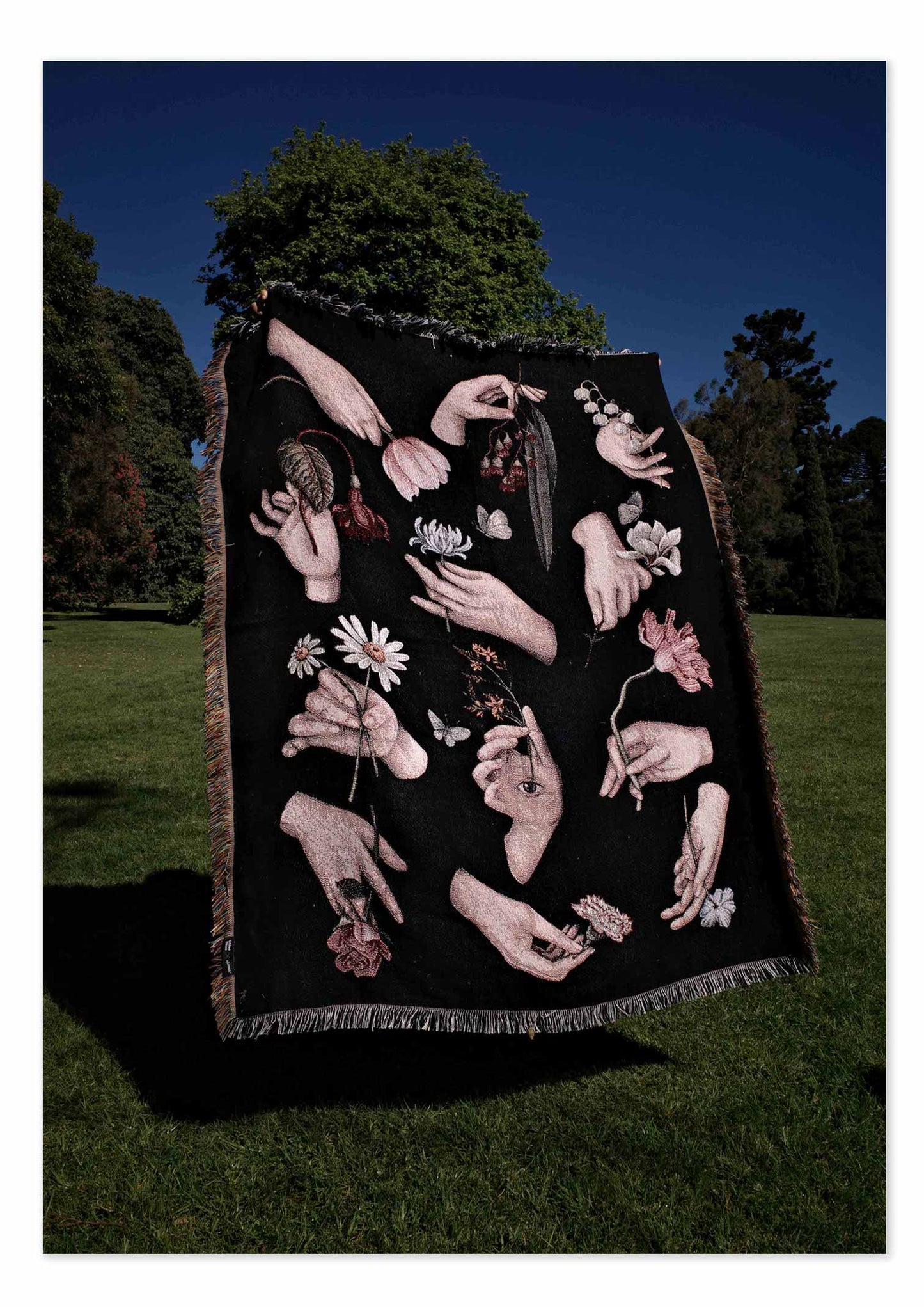 12 Ways of Holding a Flower Couch Throw