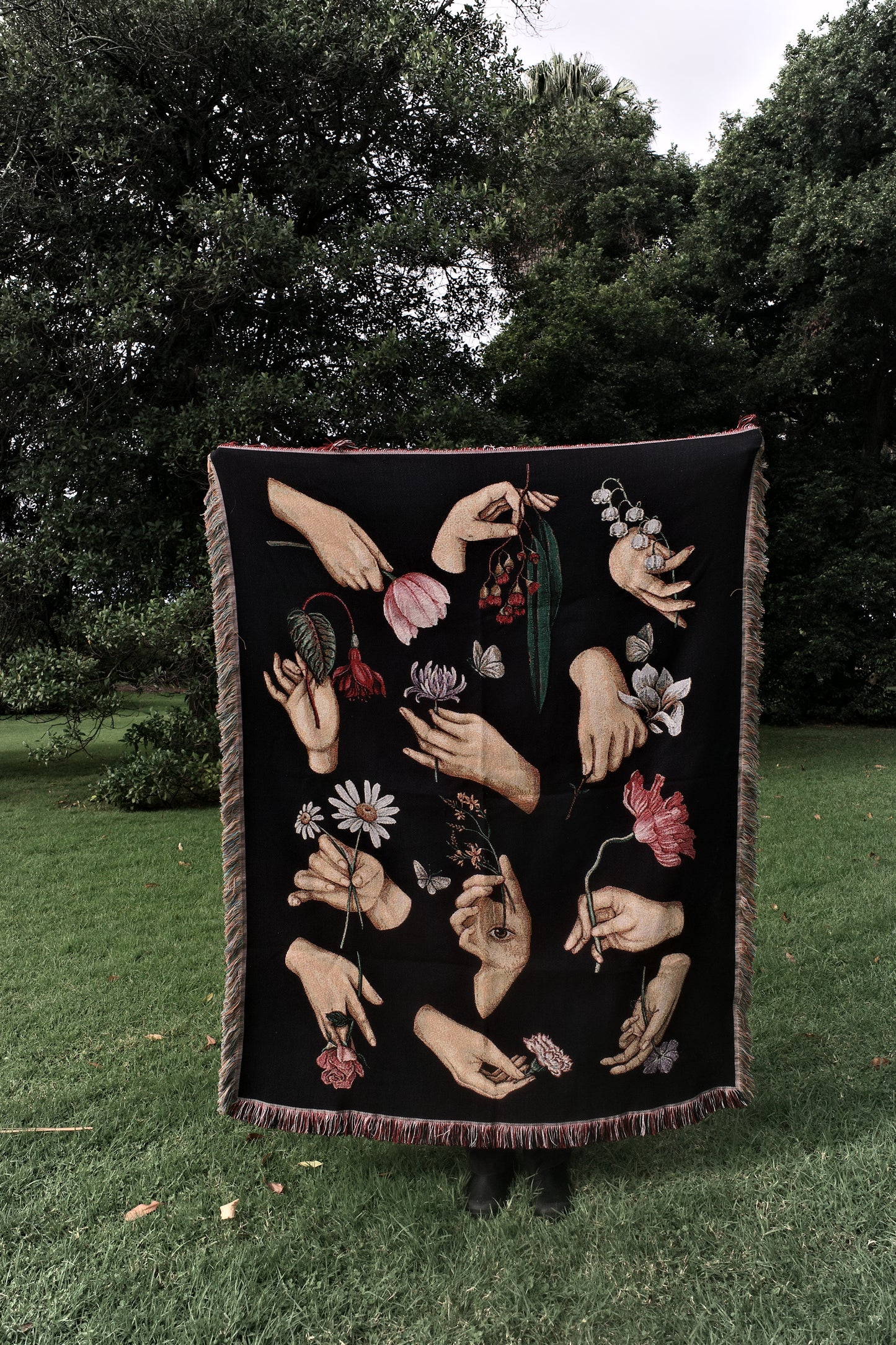 12 Ways of Holding a Flower Blanket(Back in stock!)