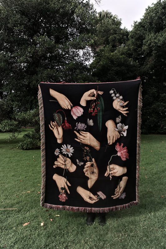 12 Ways of Holding a Flower Blanket(Back in stock!)